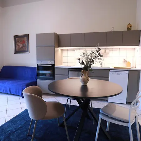 Lovely Marmont With Balconies In The Heart Of * سبليت