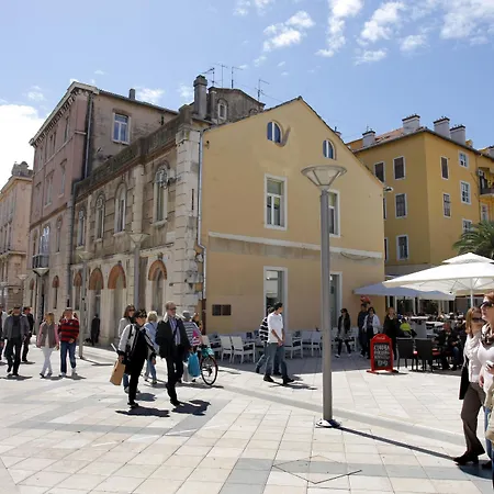 Lovely Marmont With Balconies In The Heart Of Split