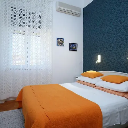 Lovely Marmont With Balconies In The Heart Of Apartmán *