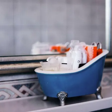 Lovely Marmont With Balconies In The Heart Of Apartmán