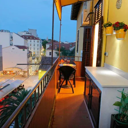 Lovely Marmont With Balconies In The Heart Of Apartment Split