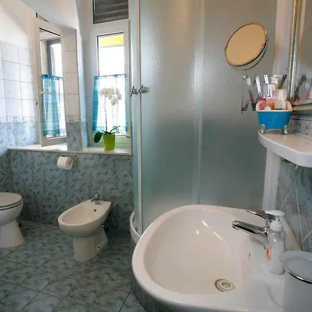 Lovely Marmont With Balconies In The Heart Of Apartmán *